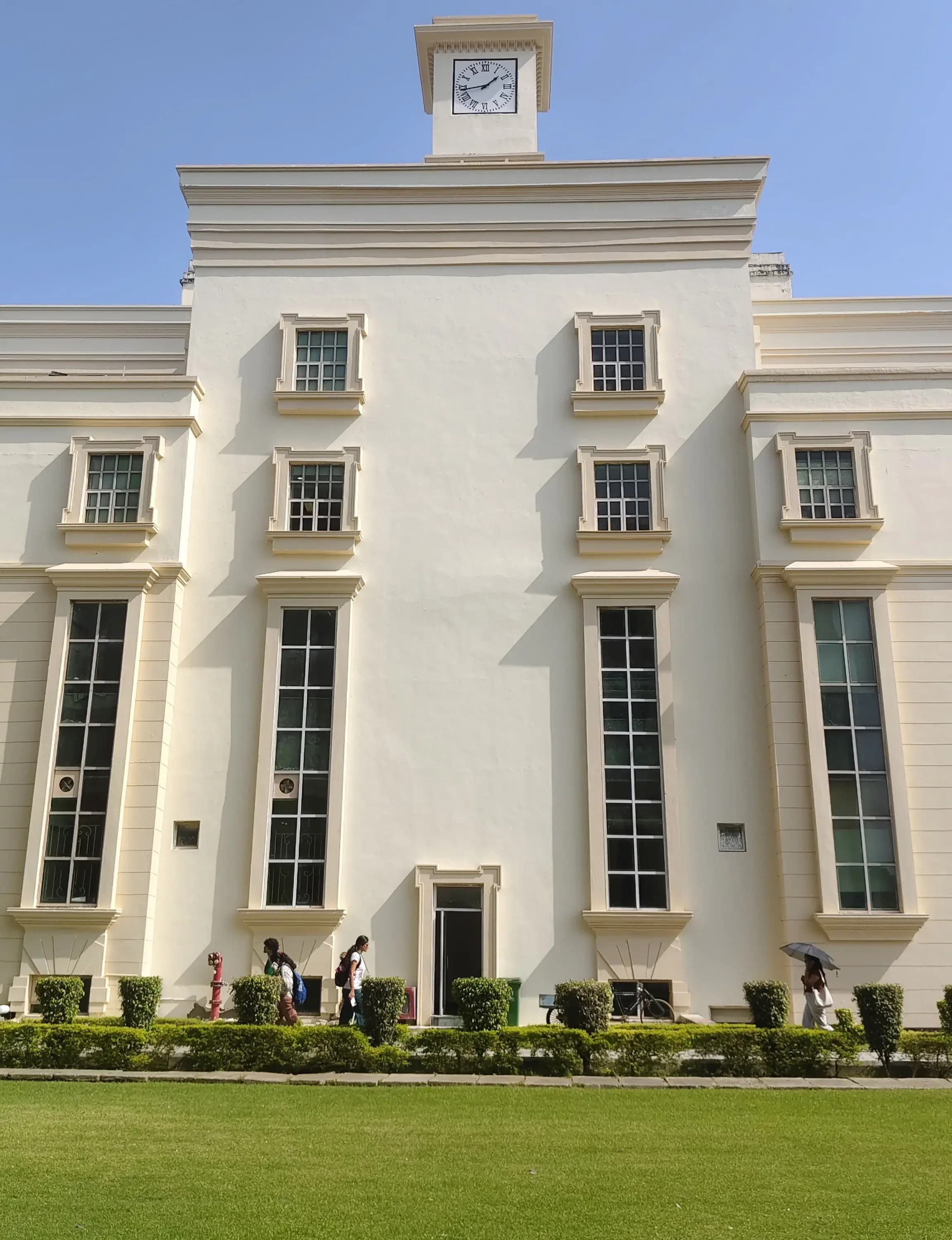 Amity University Lucknow Campus photo 9